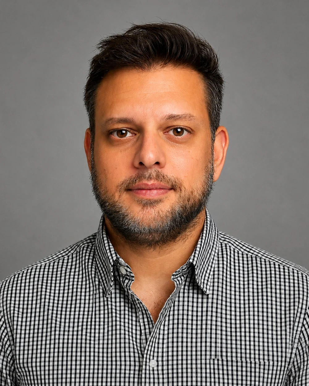 Professional portrait of Patricio Ernesto Rodriguez, CEO and Founder of Autopilot Global Corp.